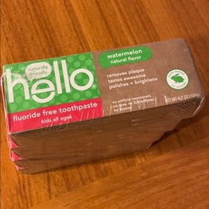 Hello Toothpaste (4)